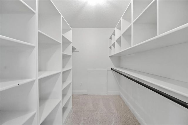 3353 W 129th Terrace, Leawood, KS 66209
