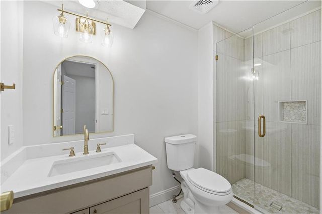 3353 W 129th Terrace, Leawood, KS 66209