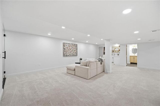 3353 W 129th Terrace, Leawood, KS 66209