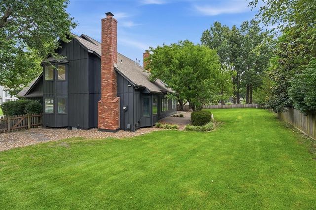 3353 W 129th Terrace, Leawood, KS 66209