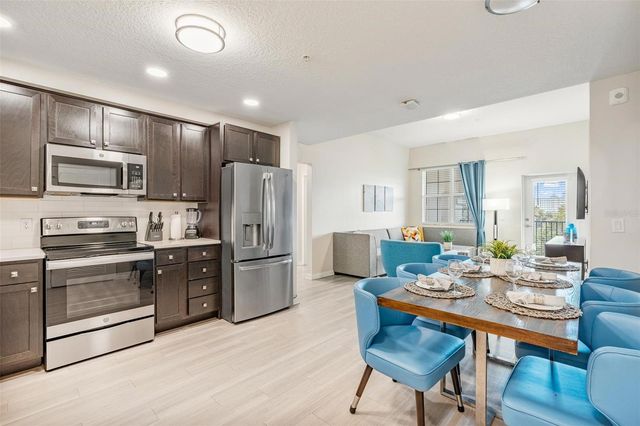 4001 BREAKVIEW DRIVE D409, Orlando, FL 32819