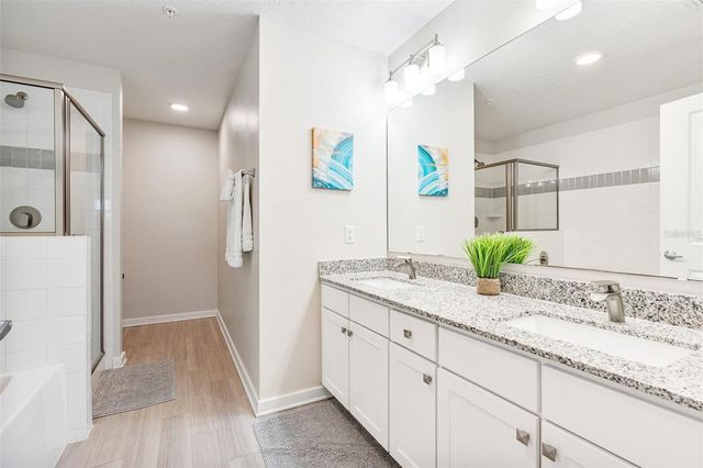 4001 BREAKVIEW DRIVE D409, Orlando, FL 32819