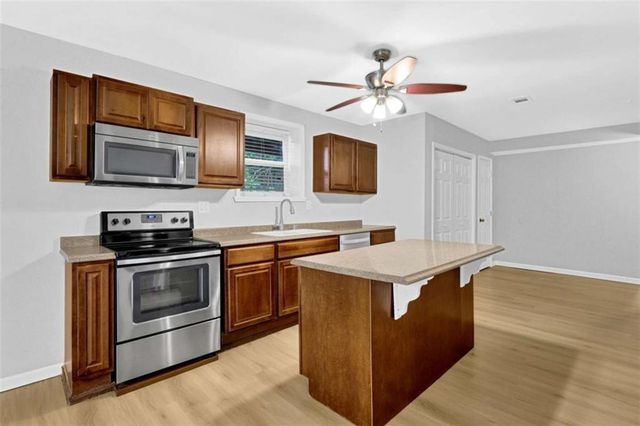 3847 Viking Court, Atlanta, GA 30360