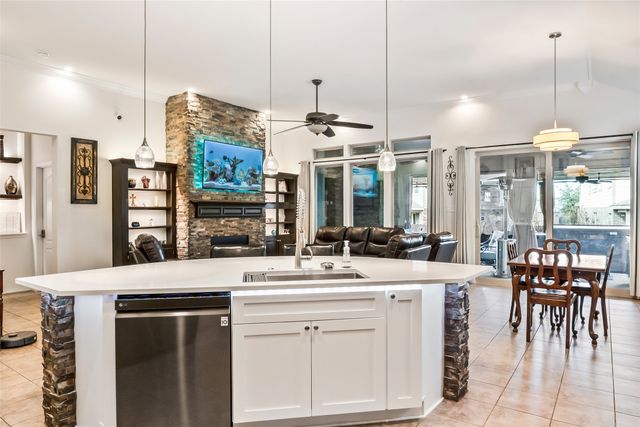 5617 Ridge Lake Drive, Fort Worth, TX 76244