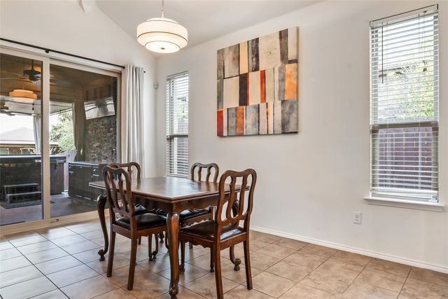 5617 Ridge Lake Drive, Fort Worth, TX 76244