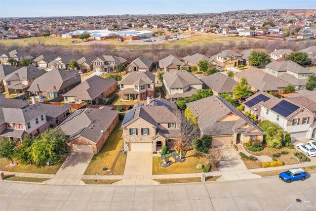 5617 Ridge Lake Drive, Fort Worth, TX 76244