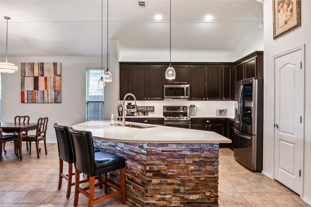 5617 Ridge Lake Drive, Fort Worth, TX 76244