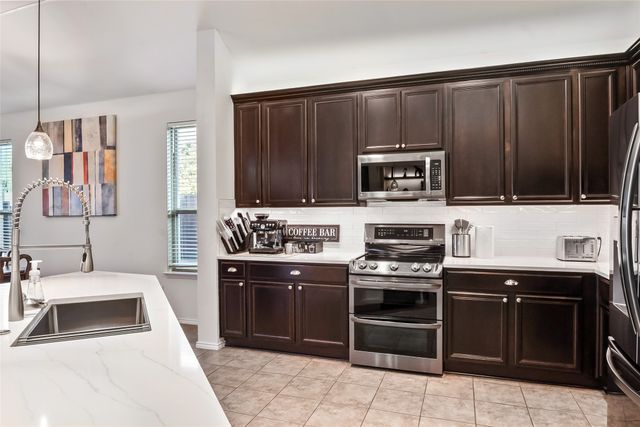 5617 Ridge Lake Drive, Fort Worth, TX 76244