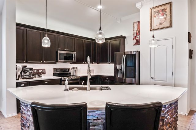 5617 Ridge Lake Drive, Fort Worth, TX 76244