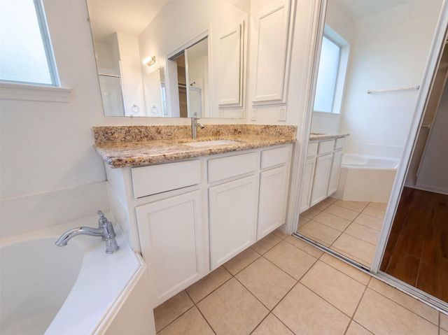 7618 Crescent Lake Court, Rosenberg, TX 77469