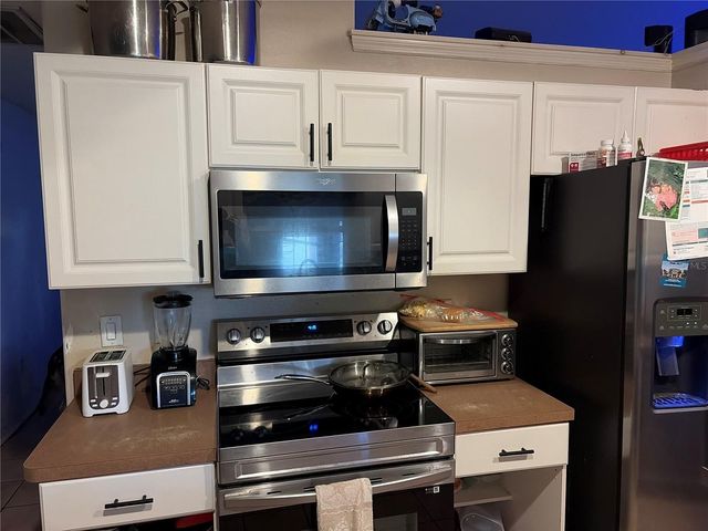 1104 67TH AVENUE W, Bradenton, FL 34207