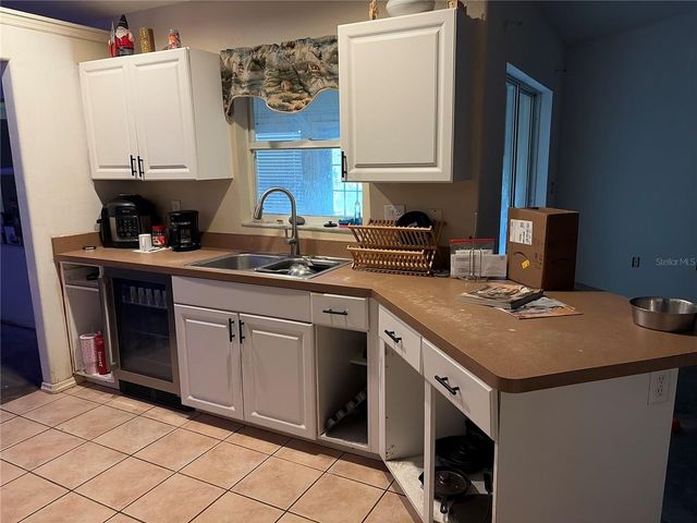 1104 67TH AVENUE W, Bradenton, FL 34207