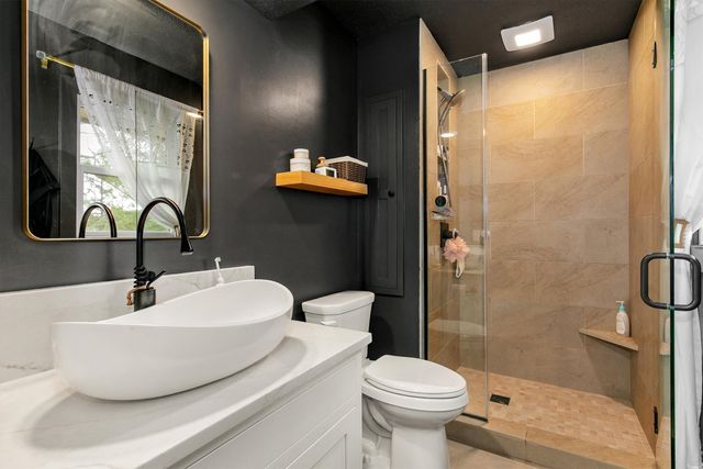 1012 45th Street, West Des Moines, IA 50266