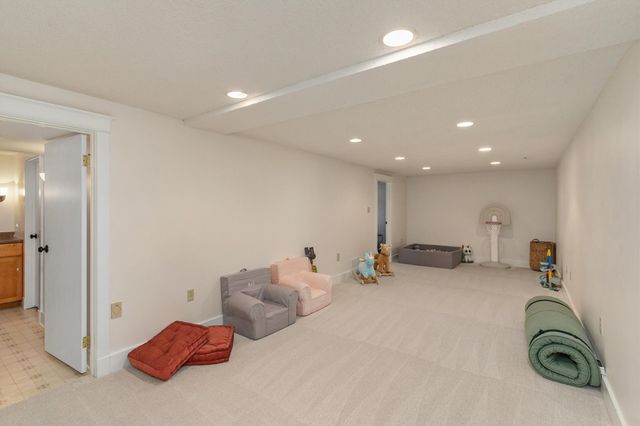 1012 45th Street, West Des Moines, IA 50266