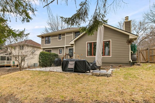 1012 45th Street, West Des Moines, IA 50266