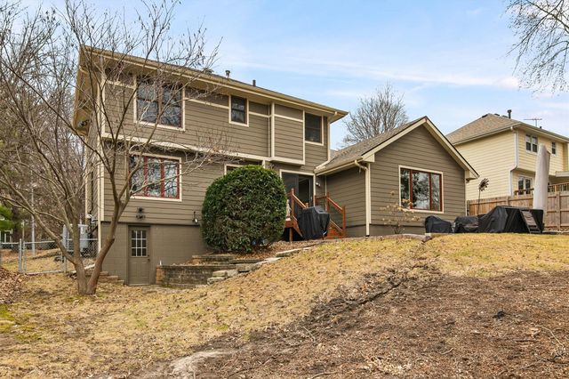 1012 45th Street, West Des Moines, IA 50266