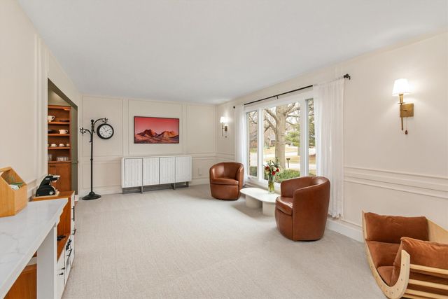 1012 45th Street, West Des Moines, IA 50266