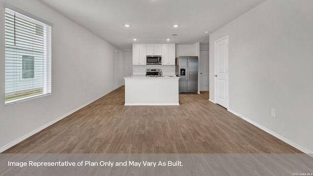 303 WINDFLOWER COVE, Luling, TX 78648