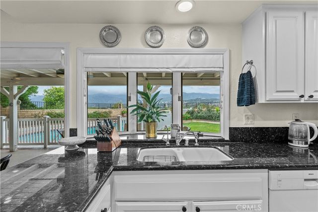 25459 Cariz Drive, Valencia, CA 91355