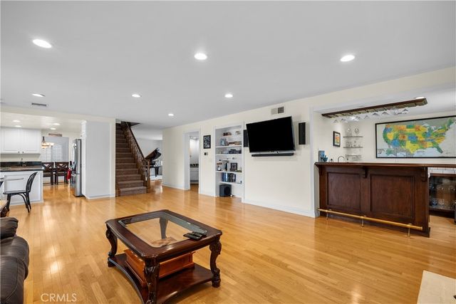 25459 Cariz Drive, Valencia, CA 91355