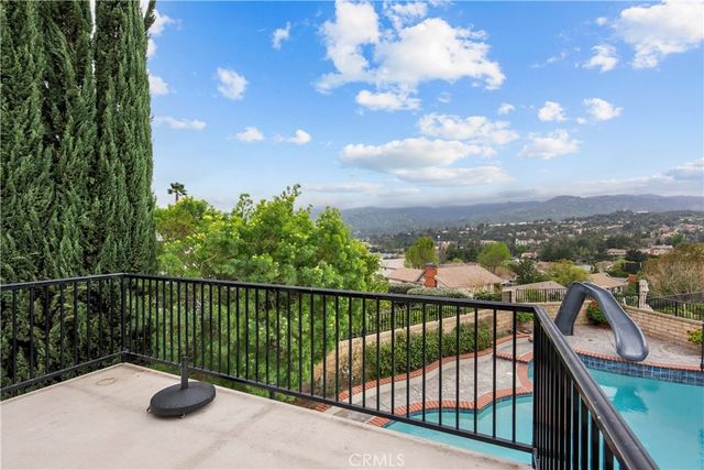 25459 Cariz Drive, Valencia, CA 91355