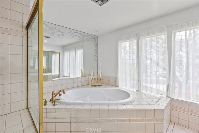 25459 Cariz Drive, Valencia, CA 91355