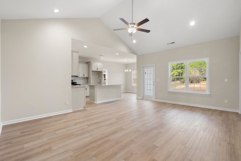 1134 W Business 9, Loris, SC 29569 — photo 2