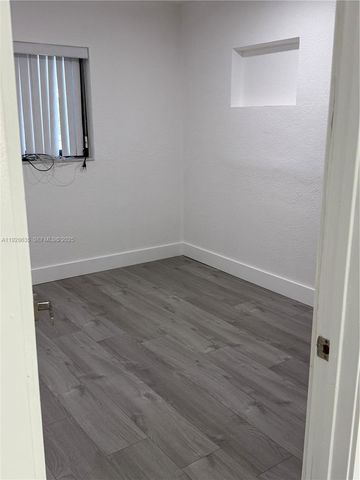 1601 NE 158th St 0, North Miami Beach, FL 33162