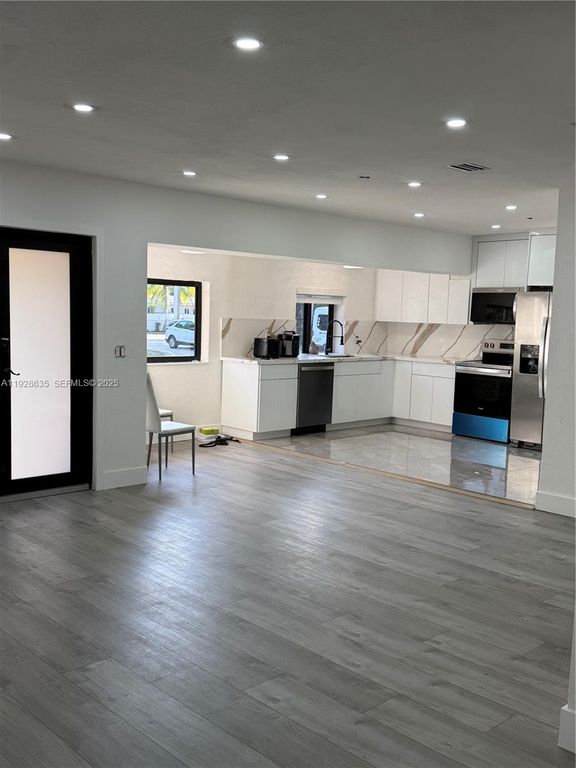 1601 NE 158th St 0, North Miami Beach, FL 33162