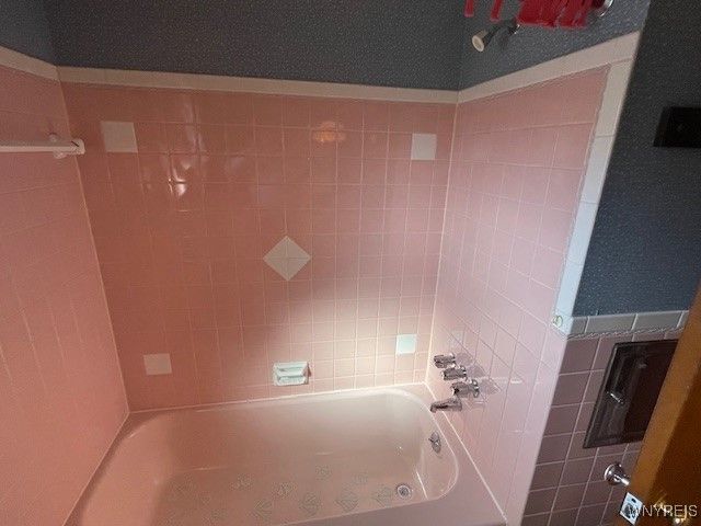 259 Evane Drive, Cheektowaga, NY 14043