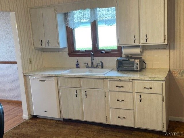 259 Evane Drive, Cheektowaga, NY 14043