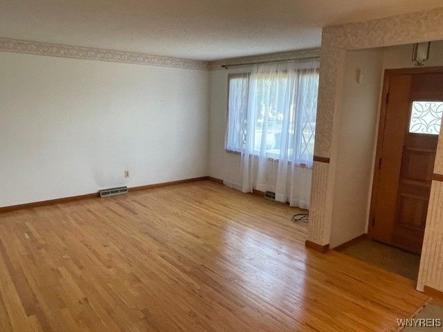 259 Evane Drive, Cheektowaga, NY 14043