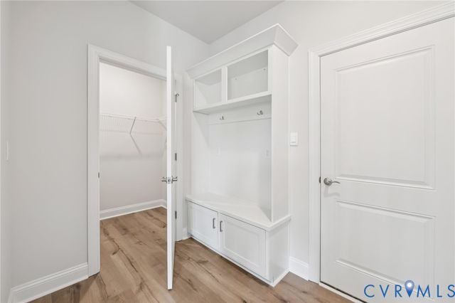 3909 Lyons Mill Ln, Glen Allen, VA 23059