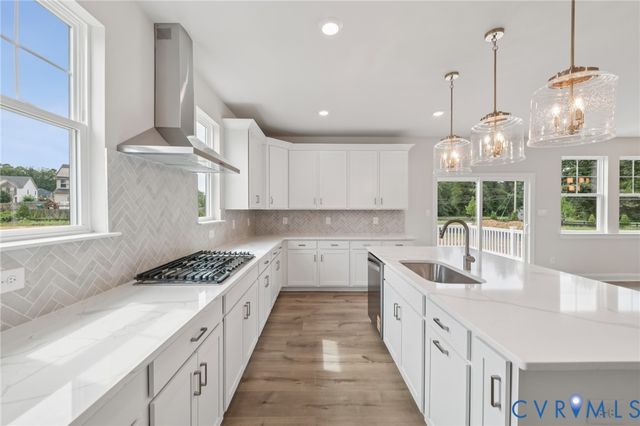 3909 Lyons Mill Ln, Glen Allen, VA 23059