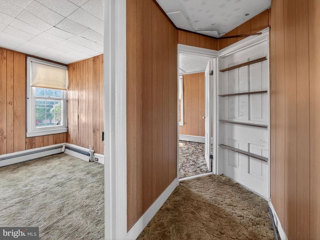 15845 KUTZTOWN RD, Maxatawny, PA 19538