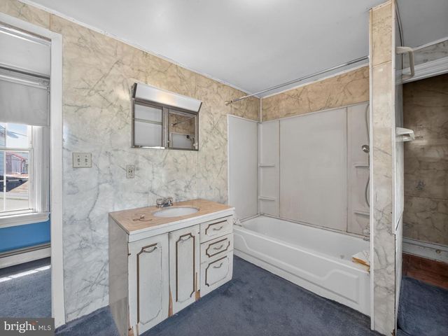 15845 KUTZTOWN RD, Maxatawny, PA 19538