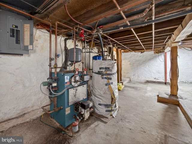 15845 KUTZTOWN RD, Maxatawny, PA 19538