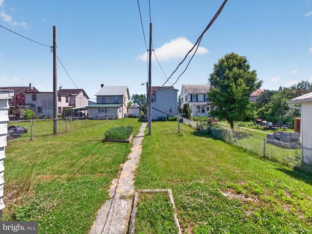 15845 KUTZTOWN RD, Maxatawny, PA 19538