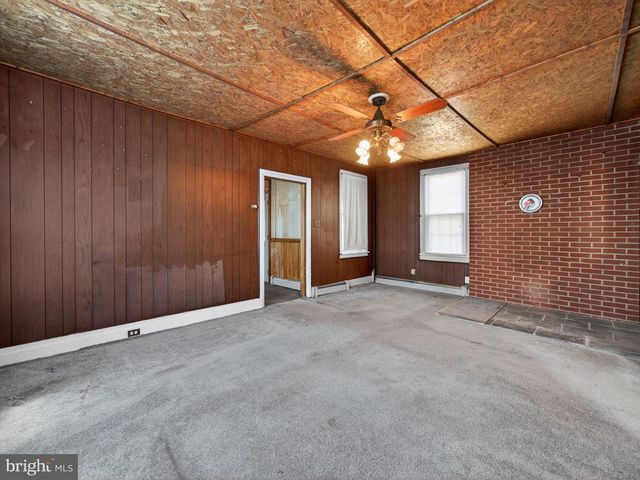 15845 KUTZTOWN RD, Maxatawny, PA 19538