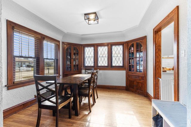 2403 S 109th STREET, West Allis, WI 53227