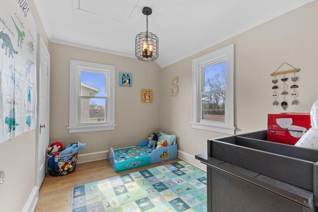 2403 S 109th STREET, West Allis, WI 53227