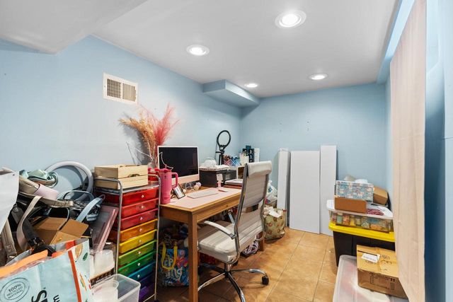 2403 S 109th STREET, West Allis, WI 53227