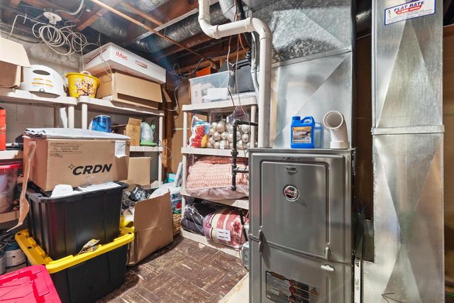 2403 S 109th STREET, West Allis, WI 53227