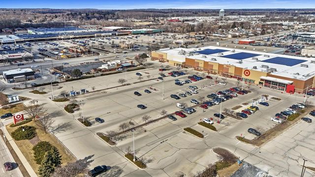 2403 S 109th STREET, West Allis, WI 53227