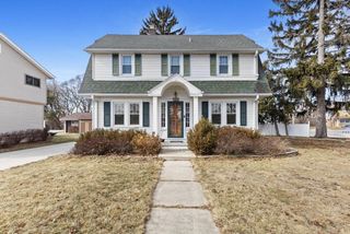 2403 S 109th STREET, West Allis, WI 53227