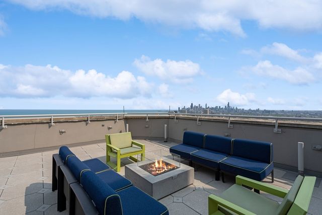 3660 N lake shore Drive 3903, Chicago, IL 60613