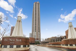 3660 N lake shore Drive 3903, Chicago, IL 60613