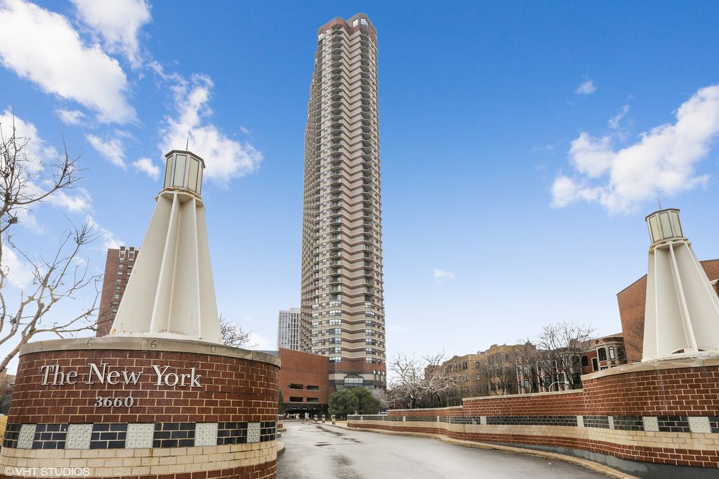 3660 N lake shore Drive 3903, Chicago, IL 60613
