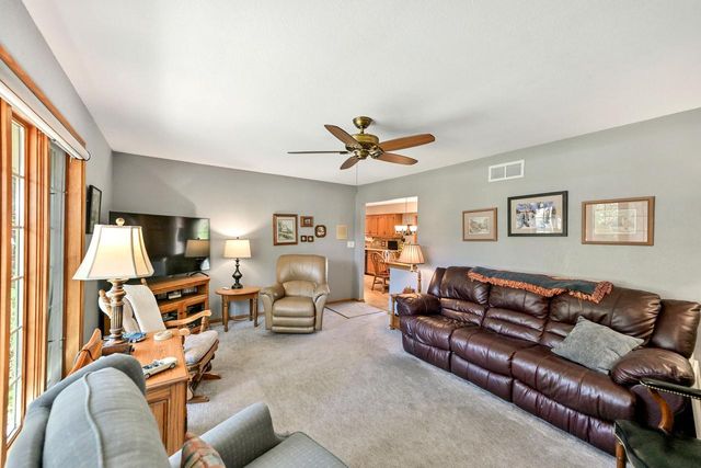 6530 S 116th STREET, Franklin, WI 53132