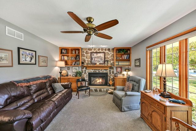 6530 S 116th STREET, Franklin, WI 53132